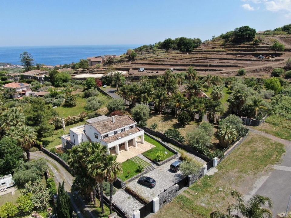 Petrasicula Apartment Aci Trezza Exterior foto